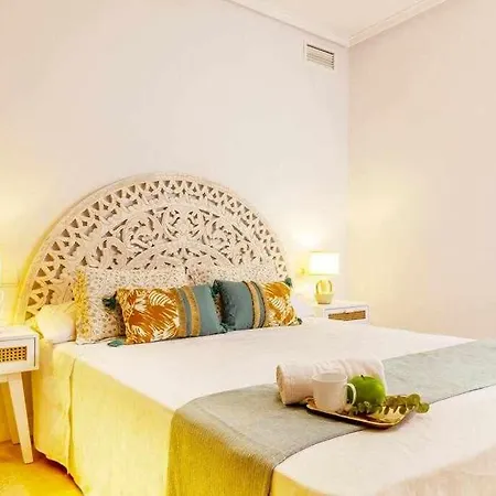 Pink Maritimo - Winter By The Sea * Torrevieja