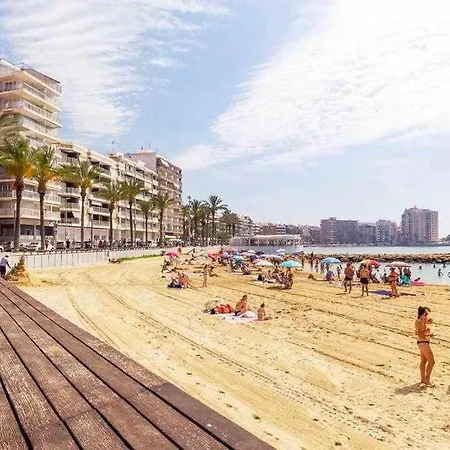 Pink Maritimo Апартаменты Торевьиа