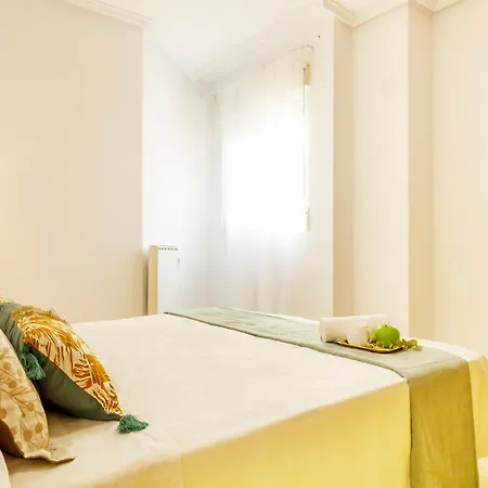 Pink Maritimo - Winter By The Sea Torrevieja