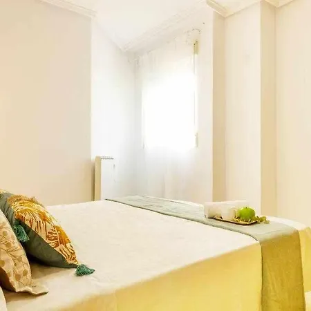 Pink Maritimo - Winter By The Sea Torrevieja