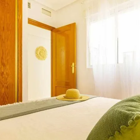 Pink Maritimo - Winter By The Sea * Torrevieja